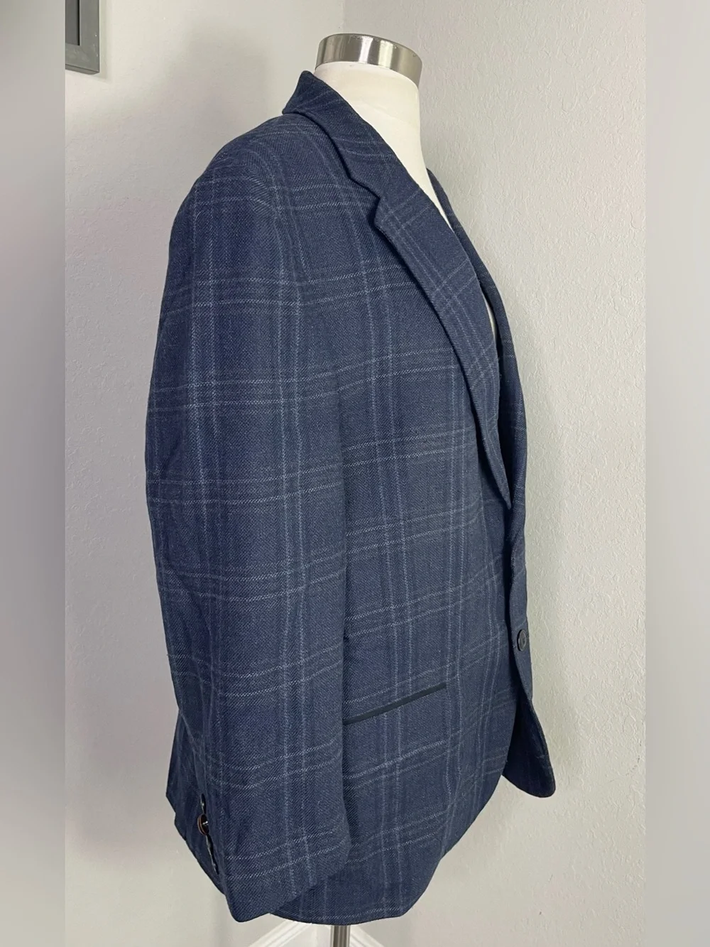 Classic Navy Windowpane Sport Coat - Two-Button Blazer. 56